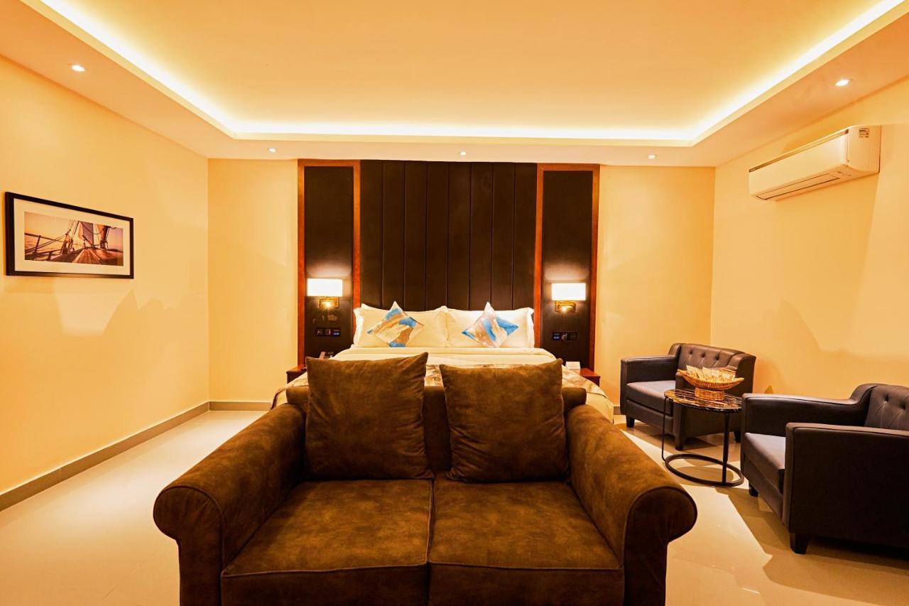 The Yacht Hotel Sea Front Lekki Phase 1 Lagos Zewnętrze zdjęcie