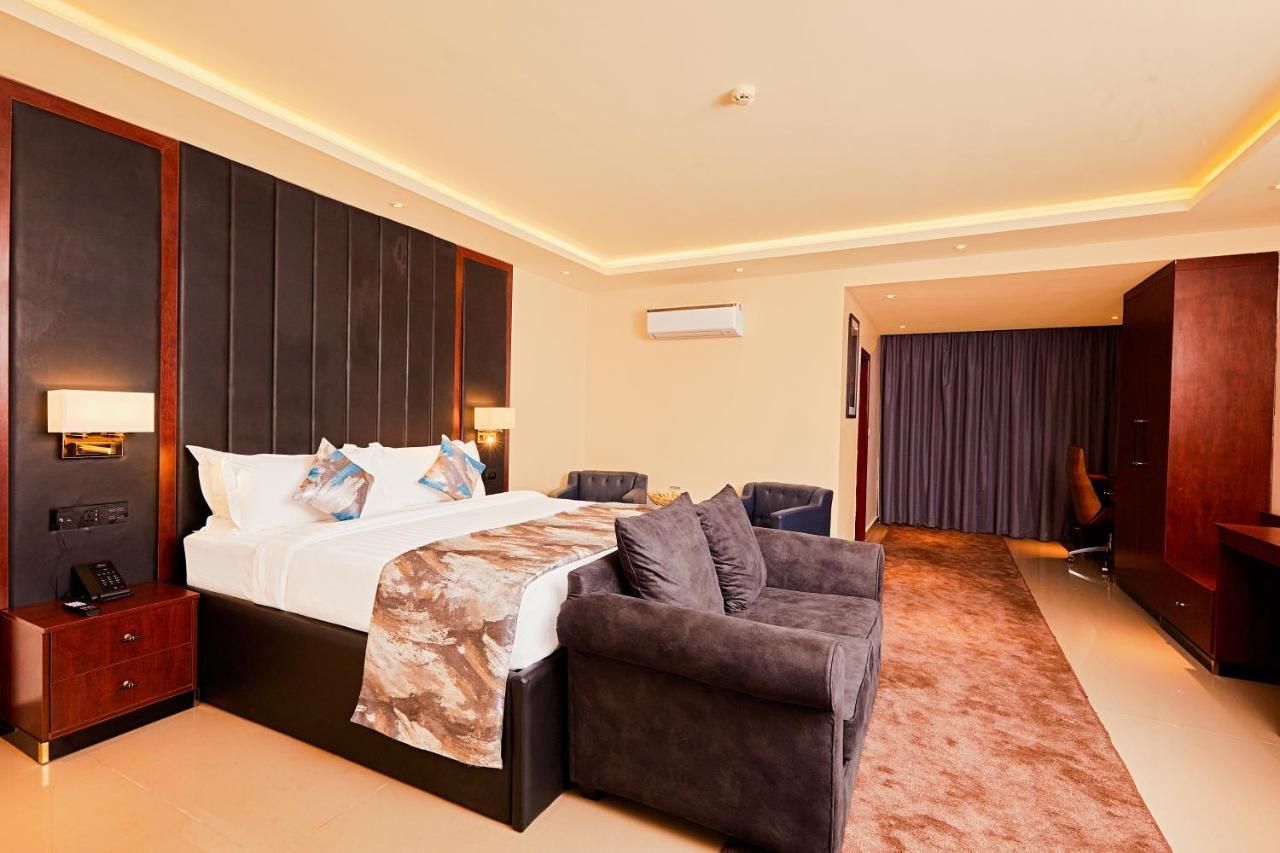 The Yacht Hotel Sea Front Lekki Phase 1 Lagos Zewnętrze zdjęcie